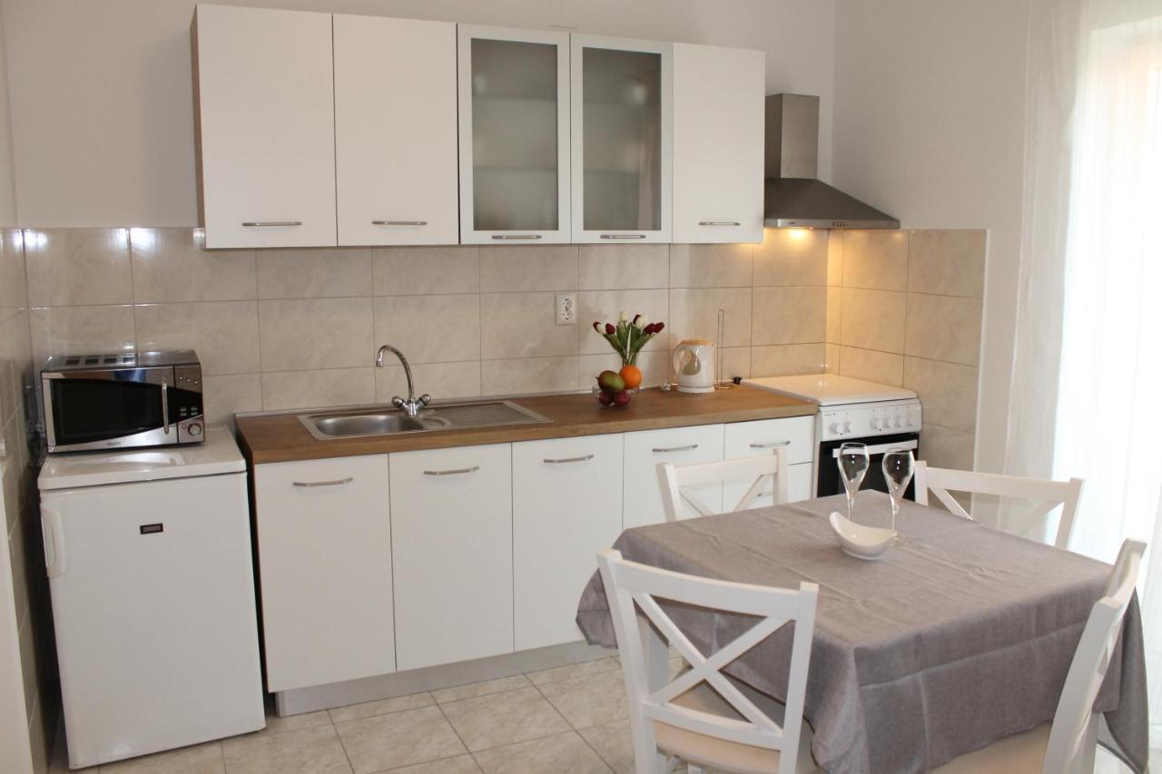 Apartments Valeria Kaštela Esterno foto