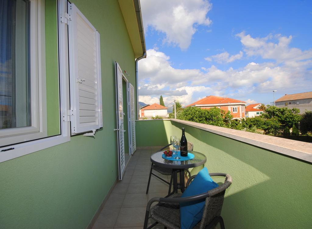 Apartments Valeria Kaštela Esterno foto