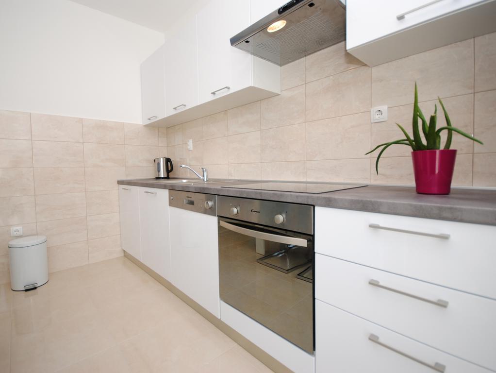 Apartments Valeria Kaštela Esterno foto